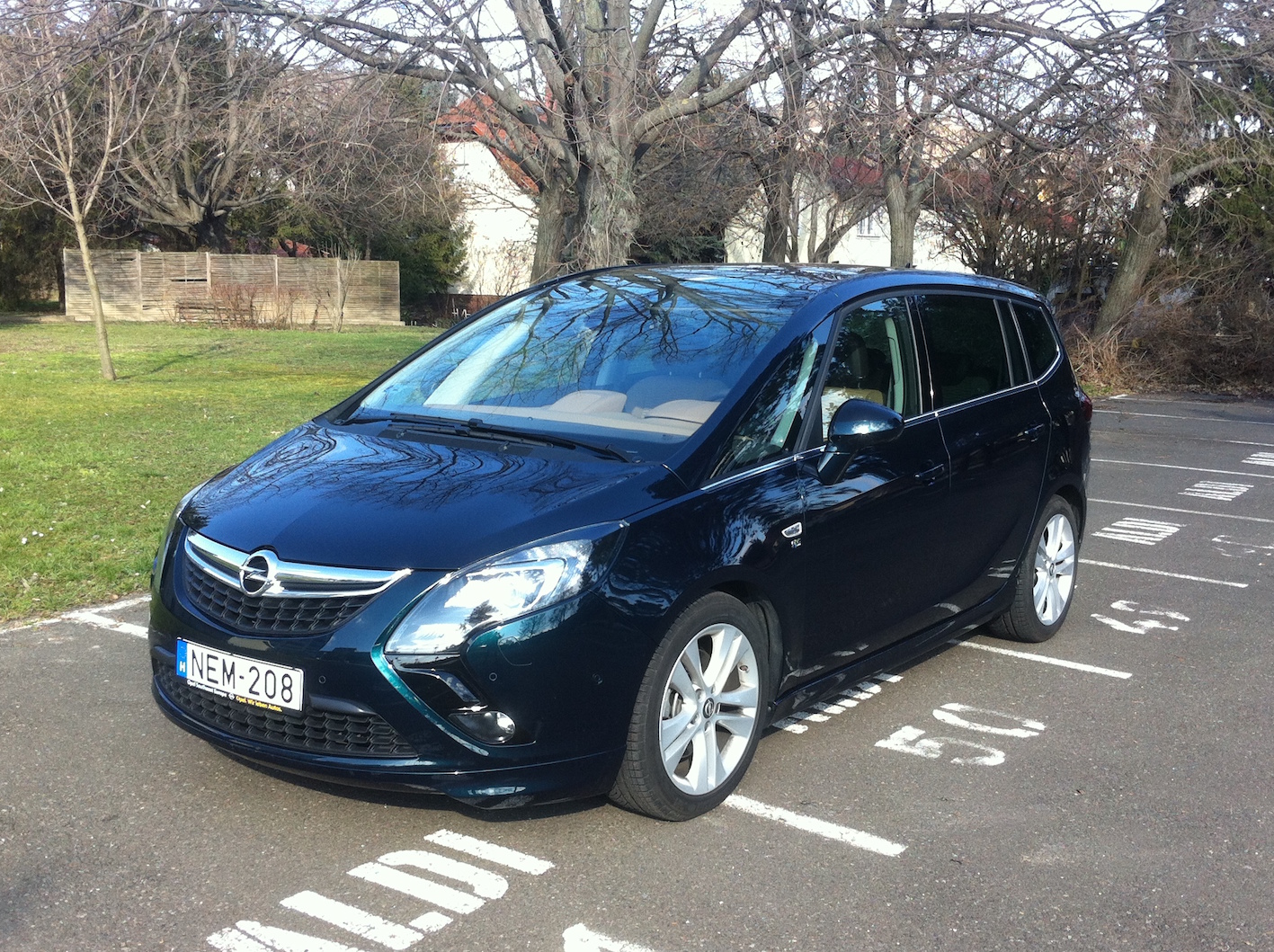 Opel Zafira Tourer 2.0 CDTi teszt – Lassan vénülő családtag