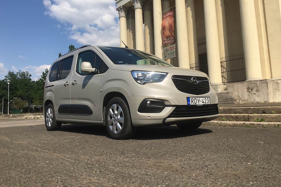 Szolid családbarát – Opel Combo Life 1.5 diesel teszt