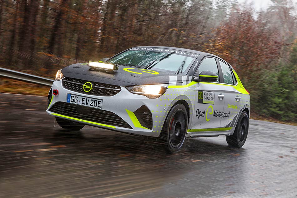 Célegyenesben az első elektromos rally autó, az Opel Corsa-e Rally