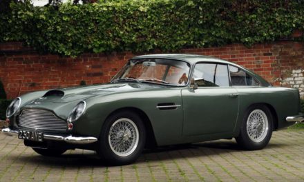 Aston Martin DB4 GT és Range Rover Classic – Remake