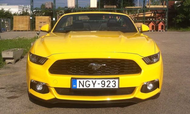Ford Mustang teszt -Convertible 2.3 EcoBoost A6 – Hollywoodi filmcsillag