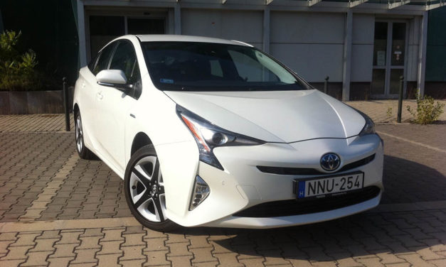 Toyota Prius fogyasztás a mennyországban – teszteltük a hibridet