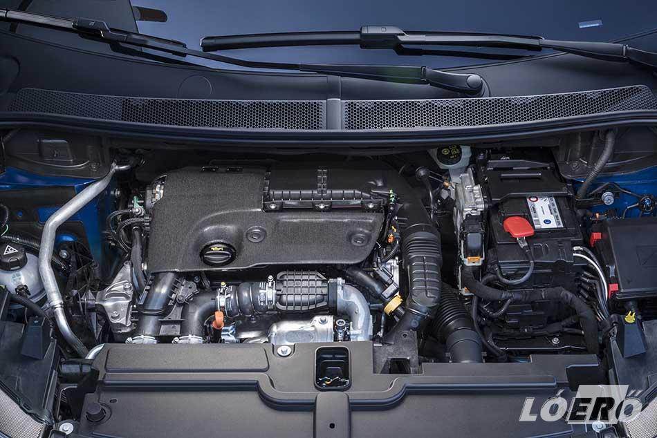 Az új Opel Grandland X 1.2-es benzinese 130 lóerővel érkezik, a dízel kiadás pedig megkapja a Peugeot már jól ismert 1.6-os motorváltozatát 120 lóerővel. Később jönnek az erősebbek is.