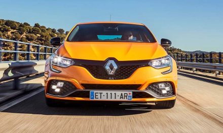 Négykerék-kormányzással jön az új Renault Megane RS